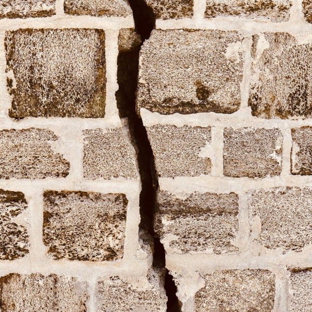 Italian House: Structural Issues. Where Do You Stand?
