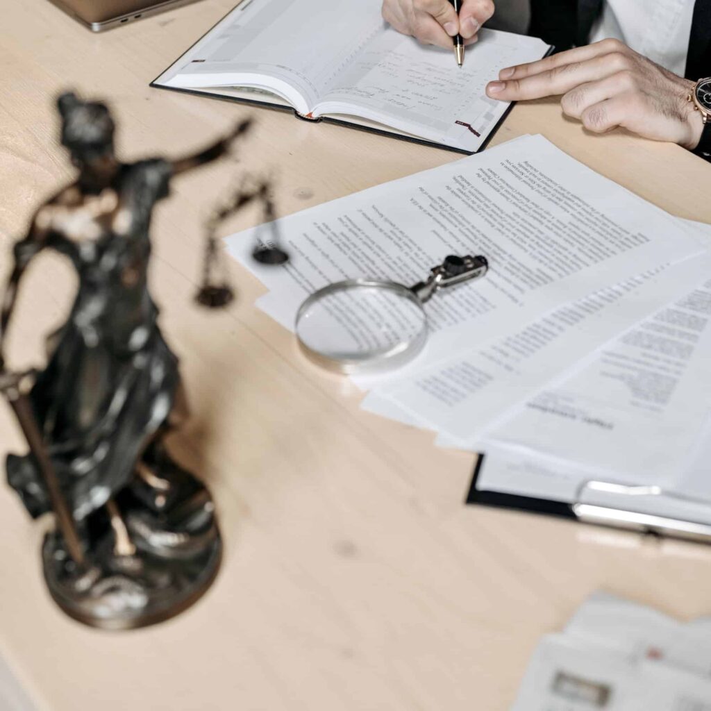 Traduction de documents italiens en français.