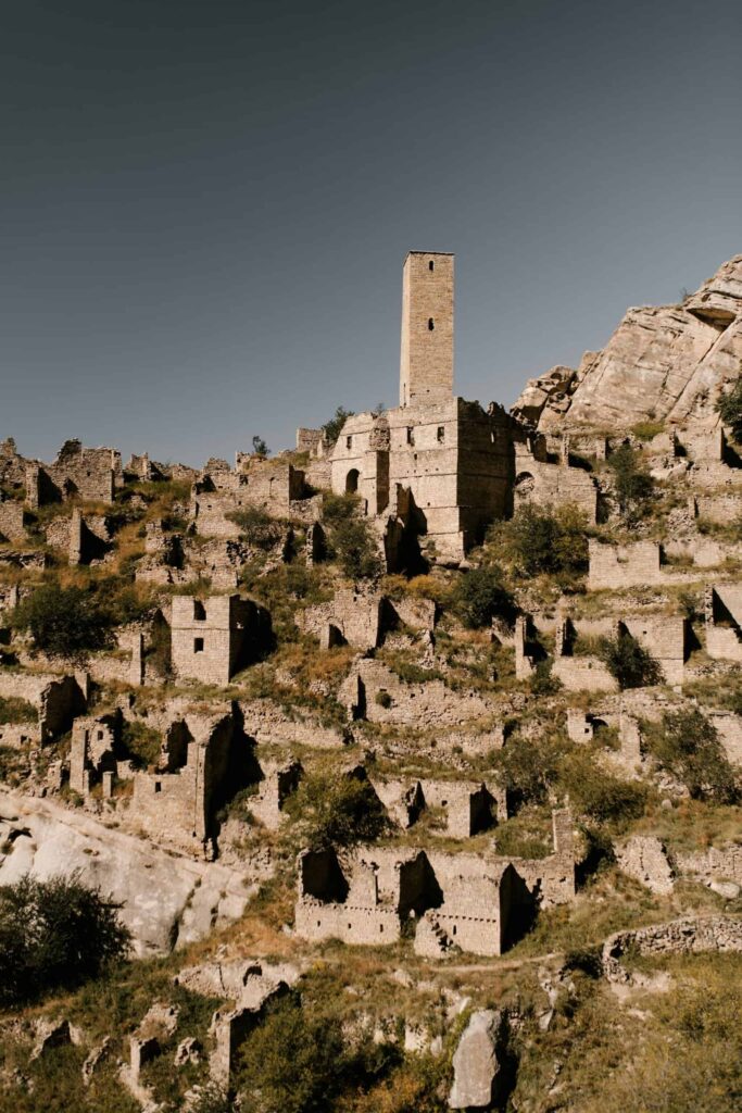 Ghost towns: Abandoned Beauty in Italy